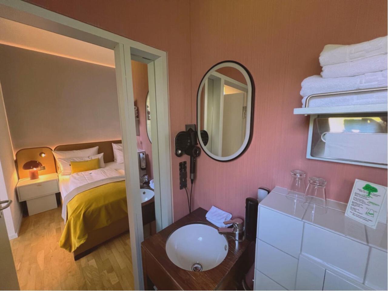 Lint Hotel Koeln Εξωτερικό φωτογραφία