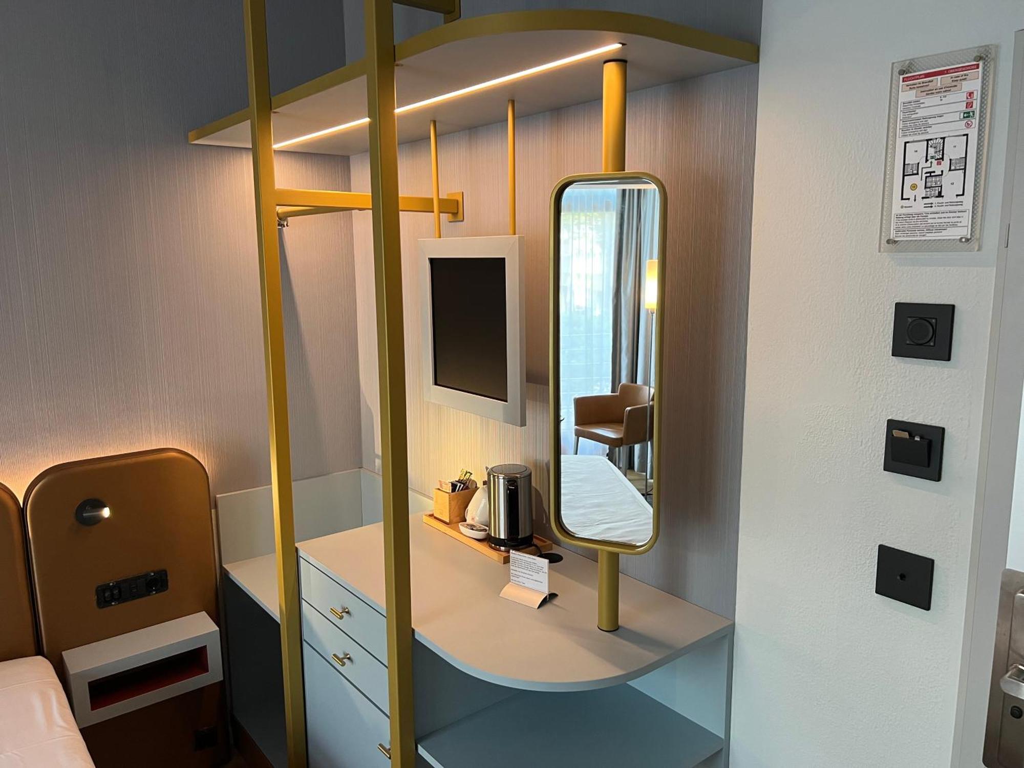 Lint Hotel Koeln Εξωτερικό φωτογραφία