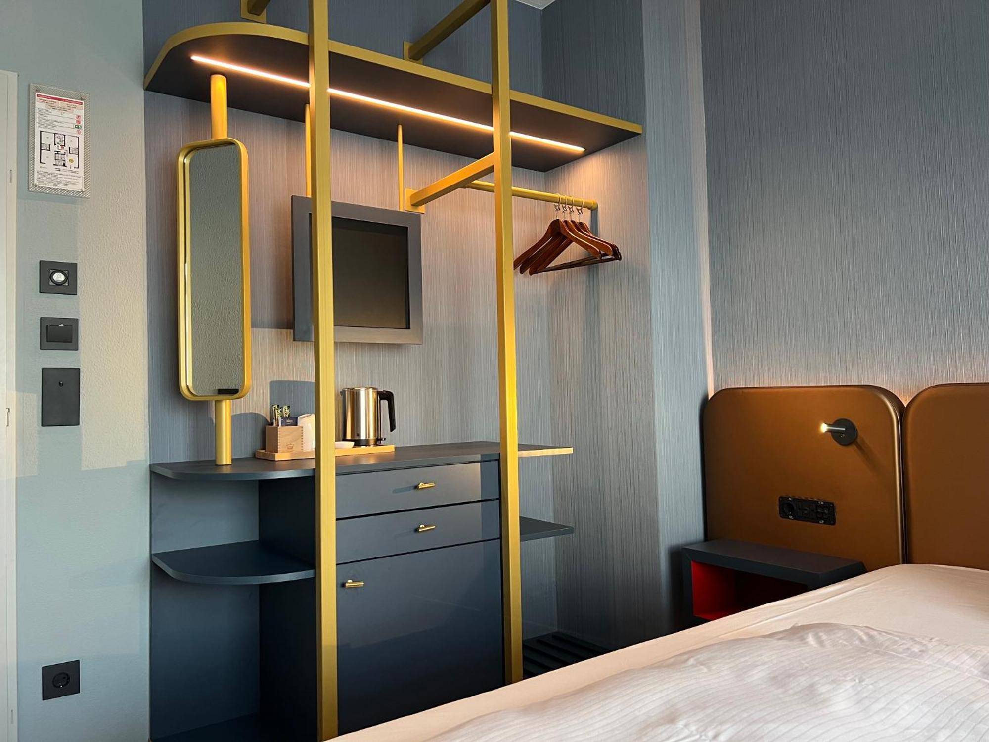 Lint Hotel Koeln Εξωτερικό φωτογραφία